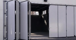 Купить промышленные ворота - Складные Благовещенск, цена от 6160 руб.